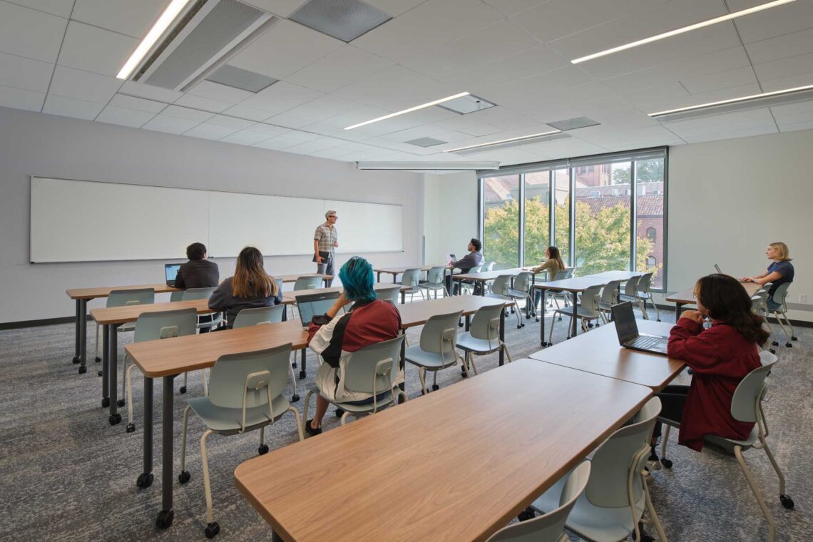 CSU Chico typical classroom lighting